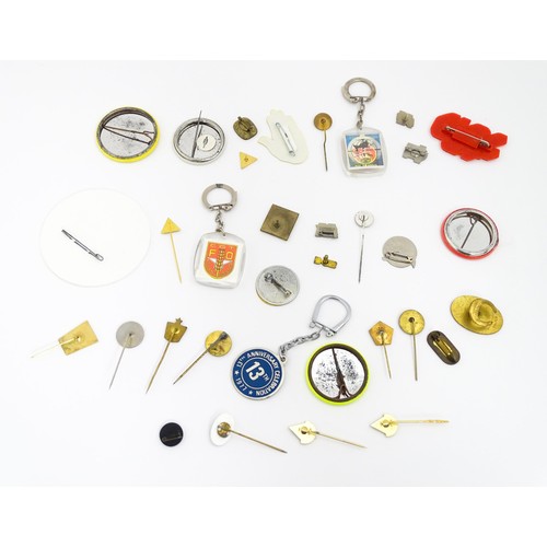 2100 - Trade Union Interest: a quantity of assorted badges, pins, etc. to include Chemie - Papier - Keramic... 