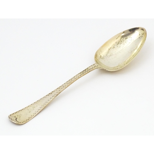 367 - A Victorian silver dessert spoon hallmarked Sheffield 1874, maker William Hutton & Sons (Thomas Hutt... 