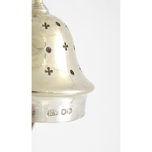 309 - A silver sugar caster hallmarked Sheffield 1959, maker Viner's Ltd. Approx. 5 3/4