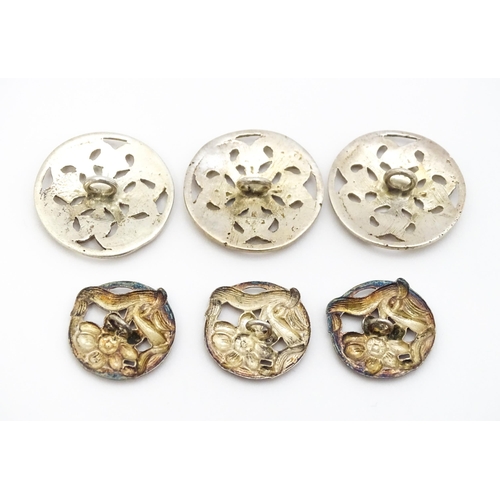 313 - Three silver buttons with Art Nouveau floral detail, hallmarked Birmingham 1904, maker Adie Lovekin ... 