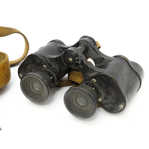 1180 - Militaria , WWI / First World War / World War One / WW1 : a cased pair of field binoculars by Ross, ... 