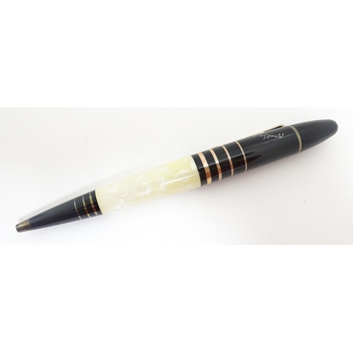 1225 - A c2002 Montblanc 'Writers Edition' F. Scott Fitzgerald ballpoint pen, number 09017 of 16500, in pre... 