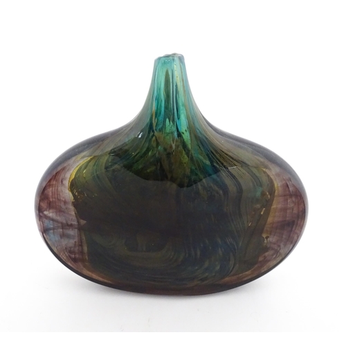 A Michael Harris Mdina glass fish axe head vase with internal blue, green and yellow crizzle decoration. Signed under Michael Harris, Mdina Glass, Malta. Approx. 9" high