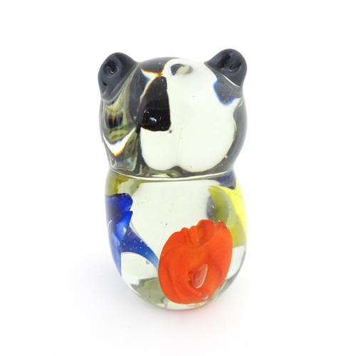 234 - A quantity of retro glass animals to include ducks, elephants and a panda. Some Murano Examples.  Du... 