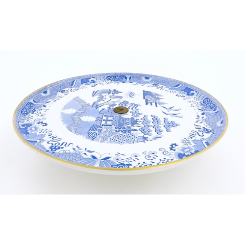 162 - A Copeland blue and white Lazy Susan stand decorated in the Willow pattern. Impressed mark under. Ap... 