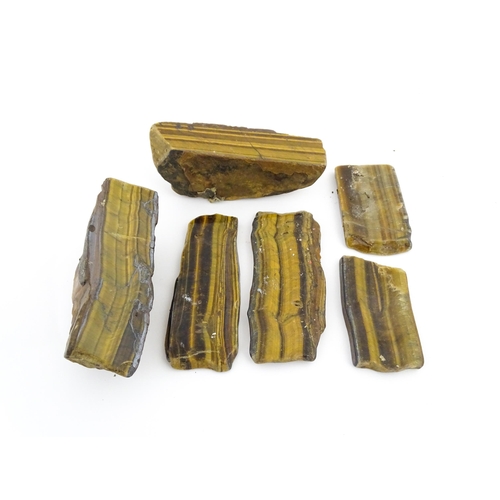 1080 - Natural History / Geology Interest: A quantity of Tiger's Eye hardstone specimen geodes. Largest app... 