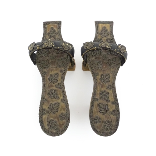 1139 - A pair of 19thC Turkish / Ottoman carved wooden sandals / shoes with applied filigree style decorati... 