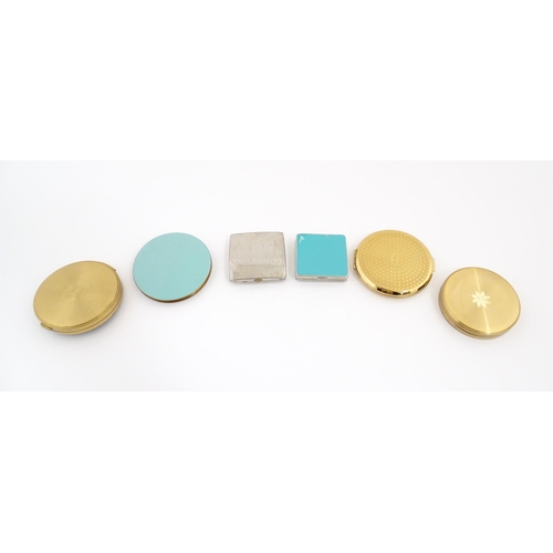 1230 - Five assorted vintage compacts to include a RAF Stratton compact with blue enamel detail and winged ... 