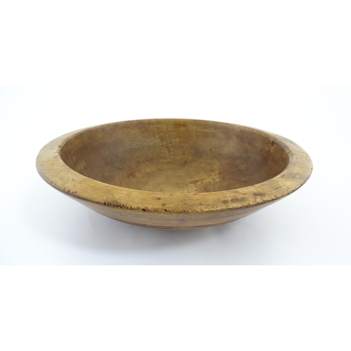 1268 - A large late 19th / early 20thC turned sycamore bowl. Approx. 5 1/4