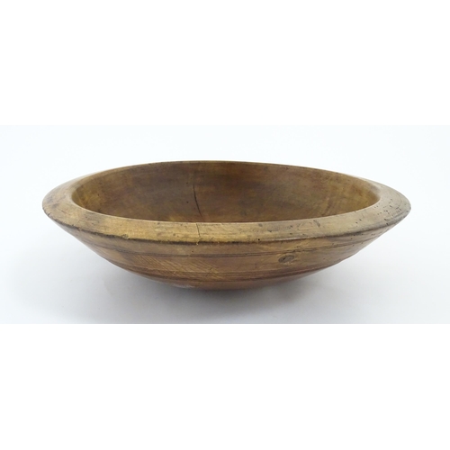 1268 - A large late 19th / early 20thC turned sycamore bowl. Approx. 5 1/4