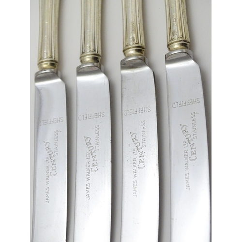 519 - Assorted silver handled tea knives to include pistol grip examples. Together with a silver handled c... 