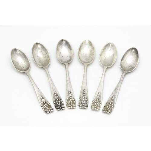 273 - A set of 6 silver demitasse spoons hallmarked London 1922 maker Josiah Williams & Co. Approx 3 1/2