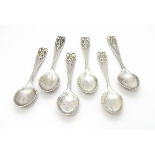 273 - A set of 6 silver demitasse spoons hallmarked London 1922 maker Josiah Williams & Co. Approx 3 1/2