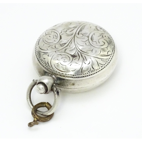 475 - A silver sovereign case / carrier with engraved acanthus scroll decoration hallmarked Birmingham 191... 