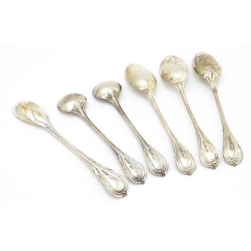 482 - A quantity of assorted Victorian silver Lily pattern spoons to include two salt spoons, a mustard sp... 