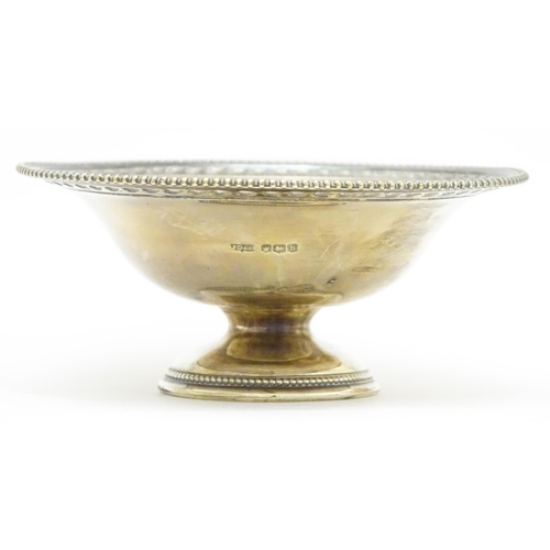 488 - A silver pedestal bon bon dish hallmarked Sheffield 1919, maker James Dixon & Sons Ltd. Approx. 4 1/... 