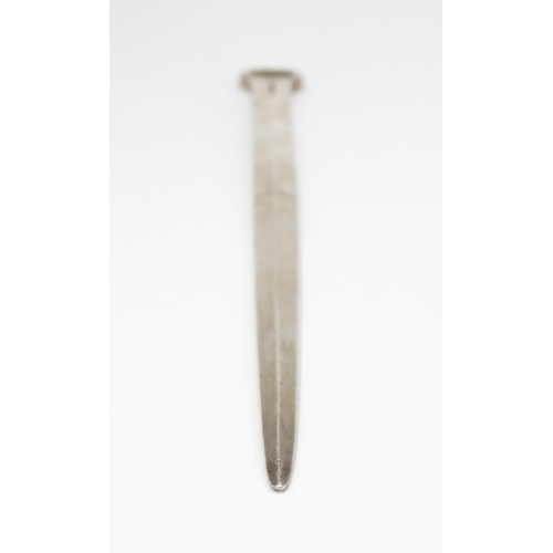 545A - A William IV silver skewer with loop handle hallmarked London 1832, maker Jonathan Hayne. Approx. 14... 