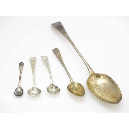 572 - Assorted silver spoons to include a Geo III tablespoon hallmarked London 1803, maker George Wintle, ... 