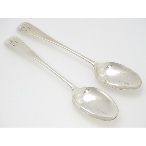 610 - A pair of Geo IV silver serving spoons, hallmarked Exeter 1822, maker Joseph Hicks. Approx. 8 1/2