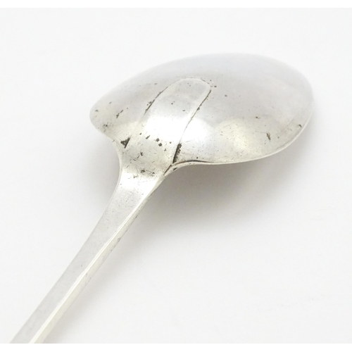 612 - A Geo III silver table spoon, hallmarked London 1798, maker Jonathan Perkins I & Jonathan Perkins II... 