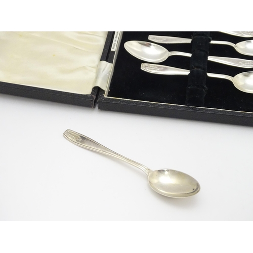 627 - A cased set of six Art Deco silver teaspoons hallmarked Birmingham 1939, maker Arthur Price & Co. Lt... 