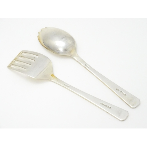 660 - A pair of Art Deco silver sweetmeat servers hallmarked Sheffield 1945, maker Frank Cobb & Co Ltd. Ca... 