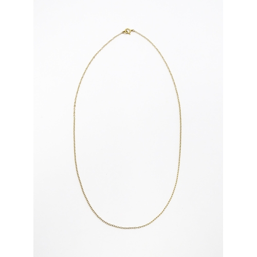 752 - A 9ct gold and yellow metal chain necklace. Approx. 18