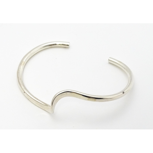 767 - Three assorted .925 silver bracelets (3)