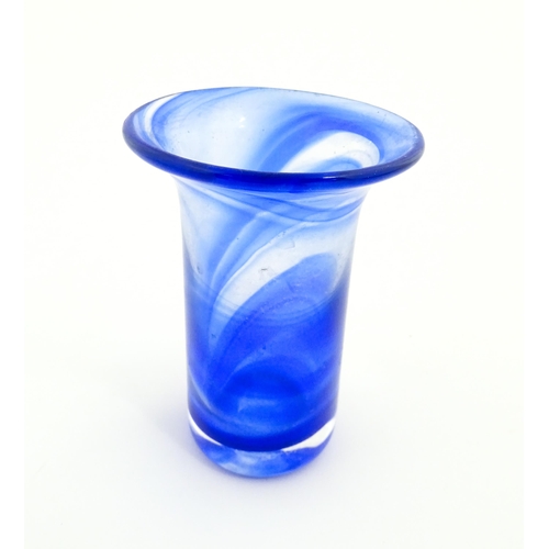 207A - A Swedish Vas Vitreum blue glass vase with flared rim, signed under Vas Vitreum Sweden. Approx. 4 3/... 