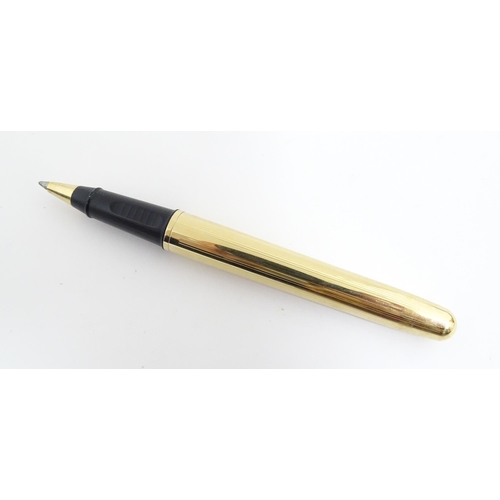 1225A - A quantity of pens, comprising a boxed Parker NL ballpoint, a boxed Parker IIIE ballpoint, a boxed P... 