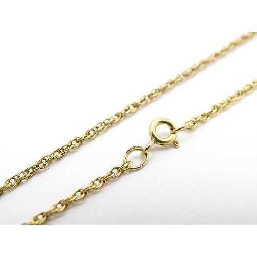 848 - A 9ct gold chain necklace. Approx. 18