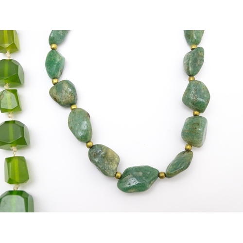 889 - A quantity of assorted green bead necklaces to include jade coloured beads, hardstone, malachite, et... 