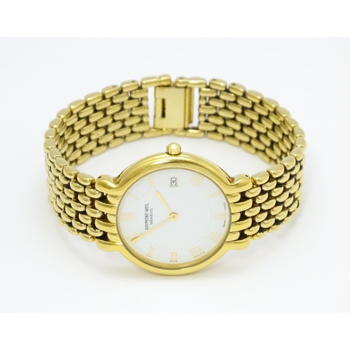 934 - A Raymond Weil gold plated stainless steel quartz bracelet wristwatch, the white dial with Roman num... 