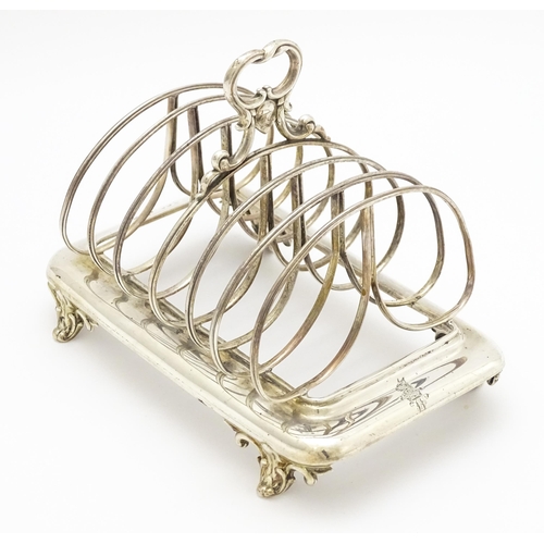 342 - A 19thC silver seven bar toast rack hallmarked London c. 1839. Approx. 7