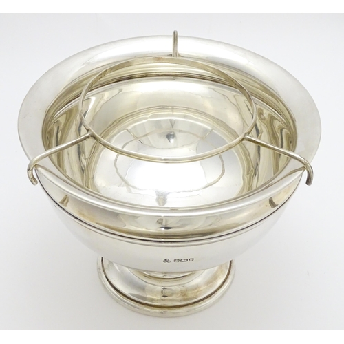 446 - A silver caviar bowl stand hallmarked Sheffield 1908, maker Sharman D Neill. Approx. 5 1/2