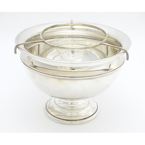 446 - A silver caviar bowl stand hallmarked Sheffield 1908, maker Sharman D Neill. Approx. 5 1/2