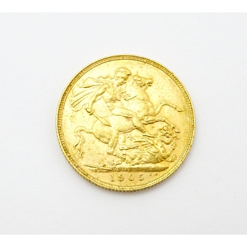 966 - Coin: An Edward VII 1905 gold sovereign coin. Approx. 8g