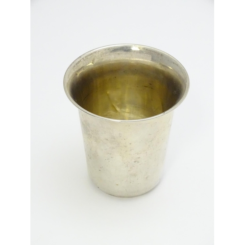 535 - A .800 silver beaker with engraved decoration. Possibly Israeli. Approx. 2 1/2