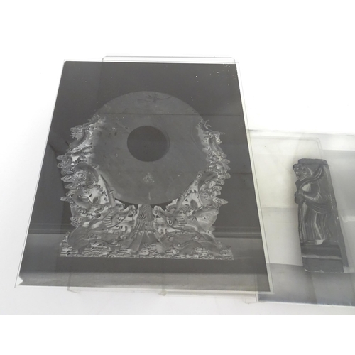 2133 - A quantity of assorted plate glass negatives depicting various ancient artefacts / sculptures, etc. ... 