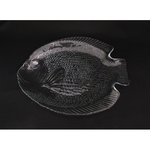 226 - Three glass fish formed plates to include a blue glass example, one with orange and mottled detail a... 