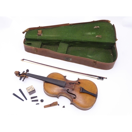 1290 - Musical instrument : a 19thC violin, bearing hand-written interior label ' John Betts - No 2 - Rear ... 