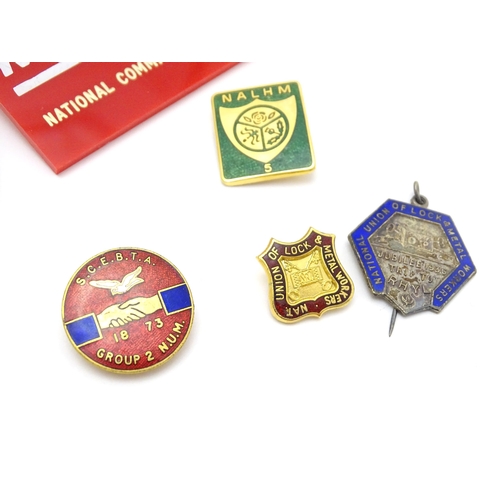 977 - Trade Union Interest: a quantity of assorted badges, pins, etc. to include National Union of Lock & ... 