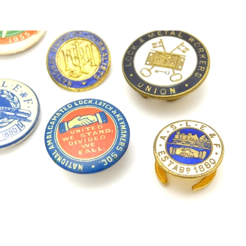 987 - Trade Union Interest: a quantity of assorted badges, pins, etc. to include ASLEF, Lock & Metal Worke... 