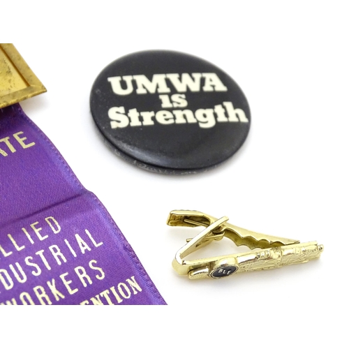 989 - Trade Union Interest: a quantity of assorted badges, pins, etc. to include Delegate ribbons for the ... 