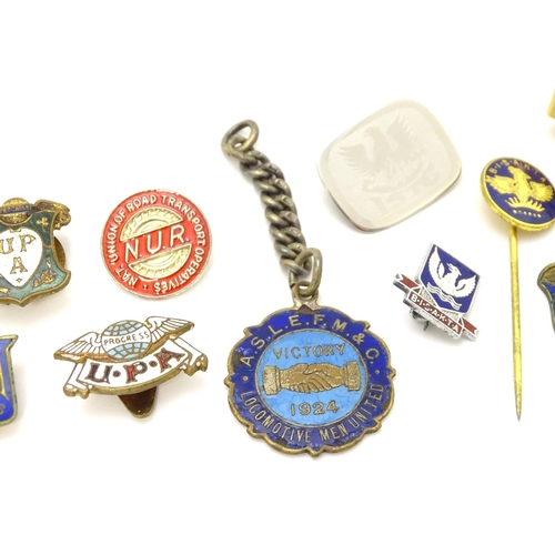 990 - Trade Union Interest: a quantity of assorted badges, pins, etc. to include a silver gilt IRSF 21 bad... 