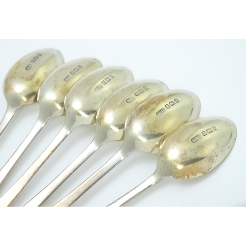 637 - A cased set of six silver teaspoons with sugar tongs en suite, hallmarked Birmingham 1905, maker Wil... 