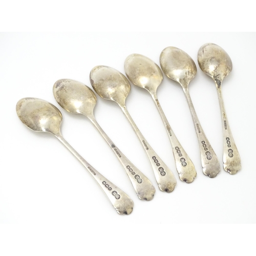 638 - A cased set of six silver teaspoons with sugar tongs en suite, hallmarked Sheffield 1922, maker Mano... 