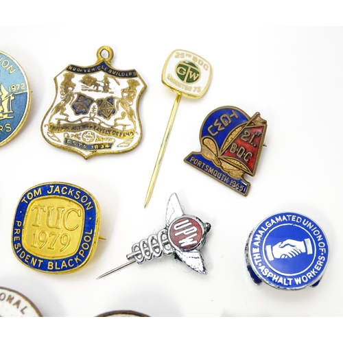 969 - Trade Union Interest: a quantity of assorted badges, pins, etc. to include the National Union of Agr... 