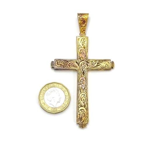 881 - A large silver gilt pendant cross, hallmarked Birmingham 1996, maker AMcC. Approx. 3 1/2