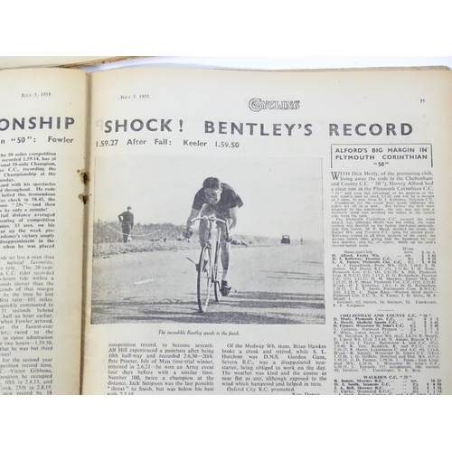 131 - Magazines / Periodicals: A quantity of early 1950s editions of Cycling magazine - 'The Leading Cycli... 